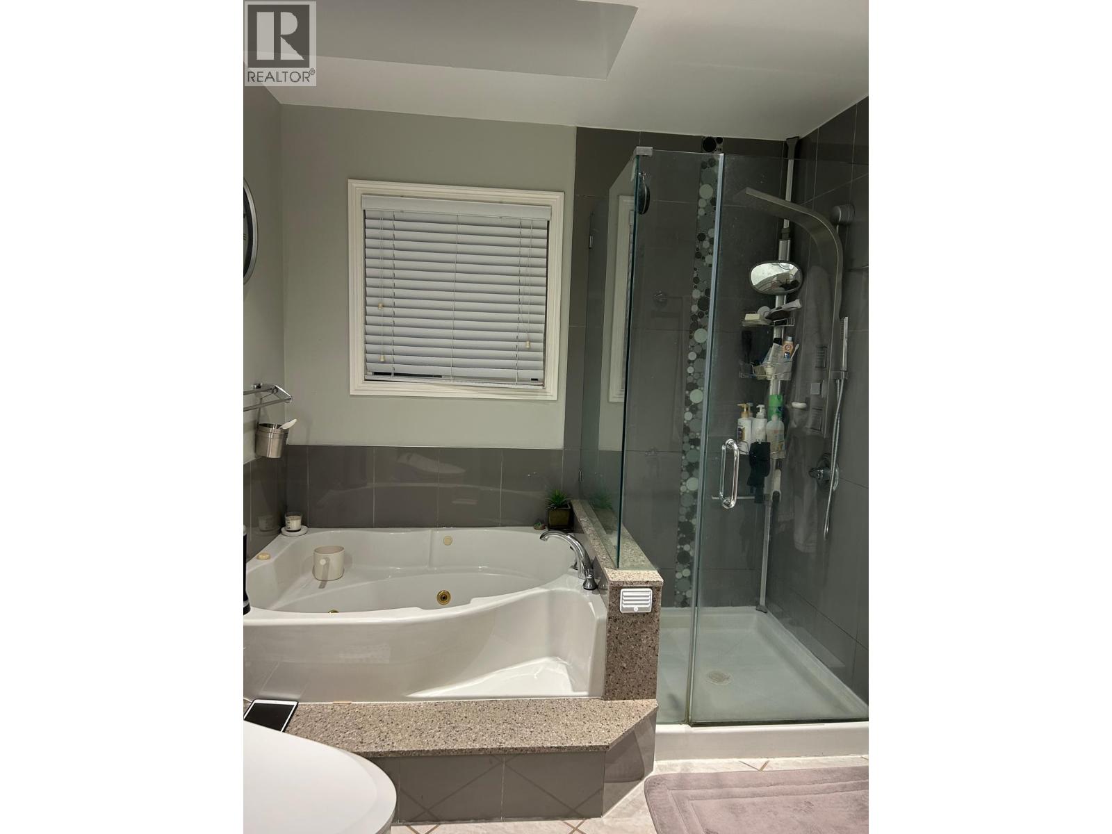 Photo 12 of 10690 Hollybank Drive, Richmond BC