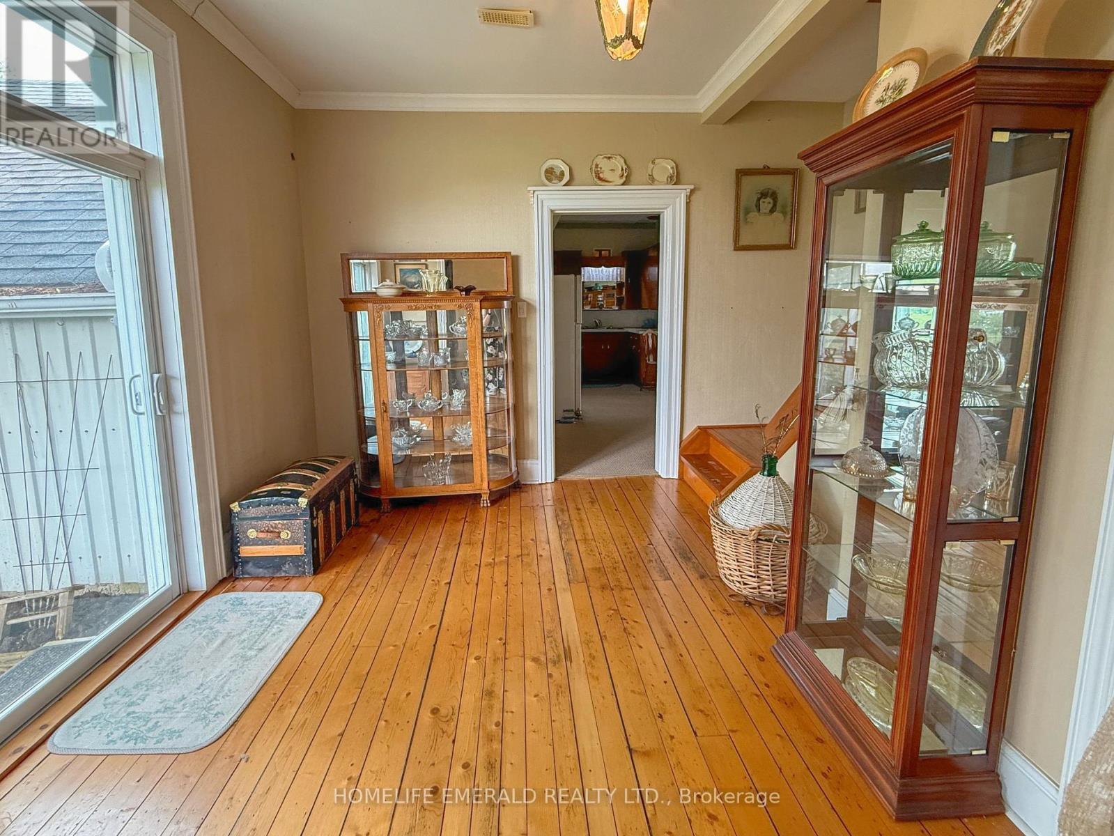 Photo 10 of 10187 County Road 10 Road, Clearview ON
