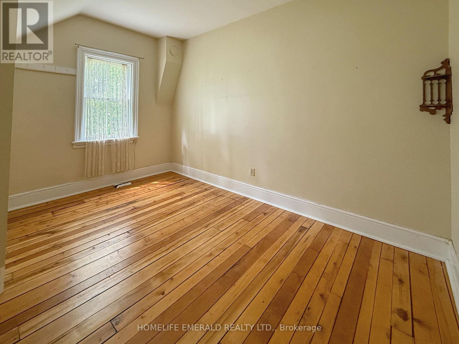 Photo 48 of 10187 County Road 10 Road, Clearview ON