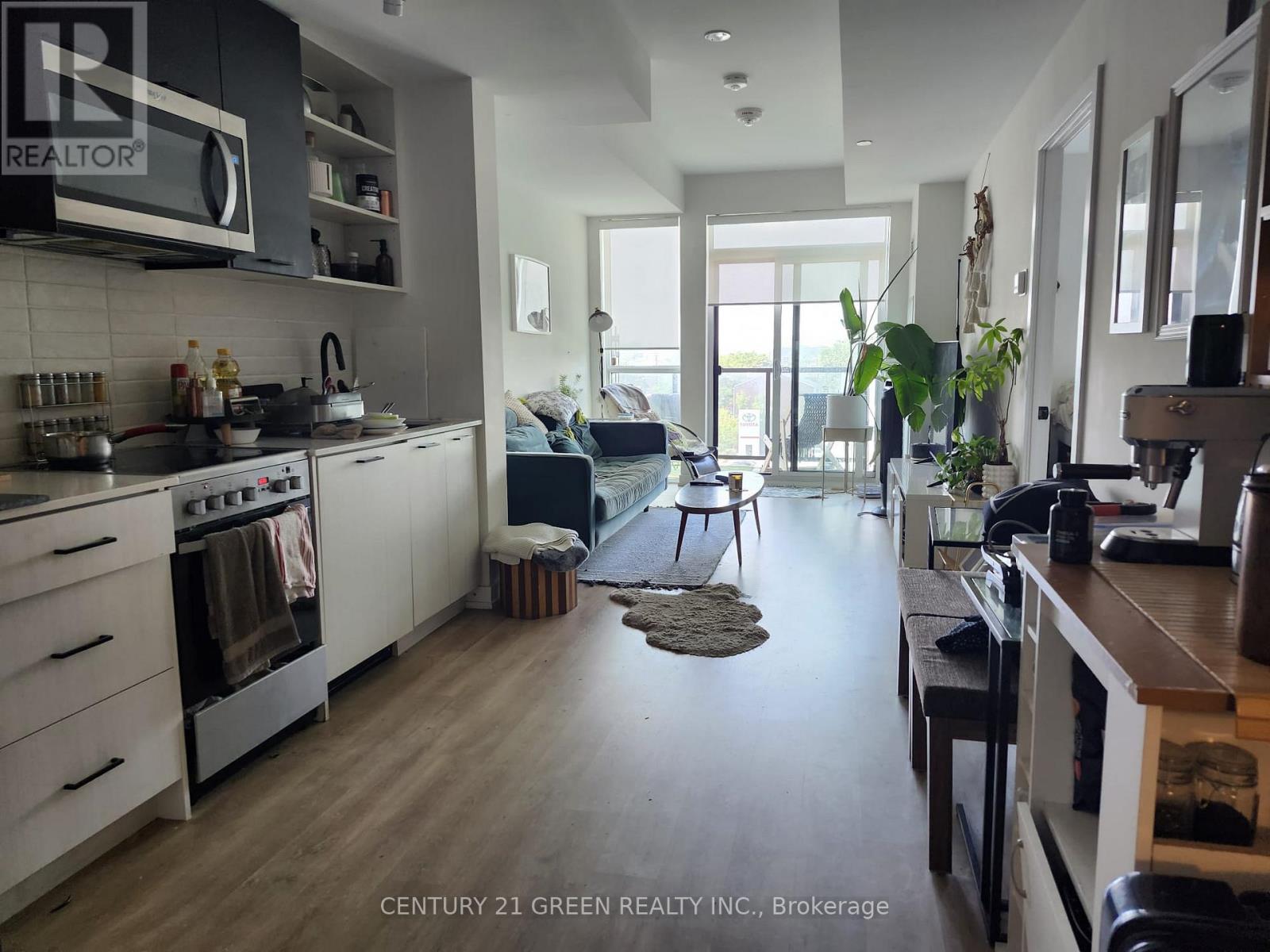 Photo 3 of 502 2300 St Clair Avenue W, Toronto ON