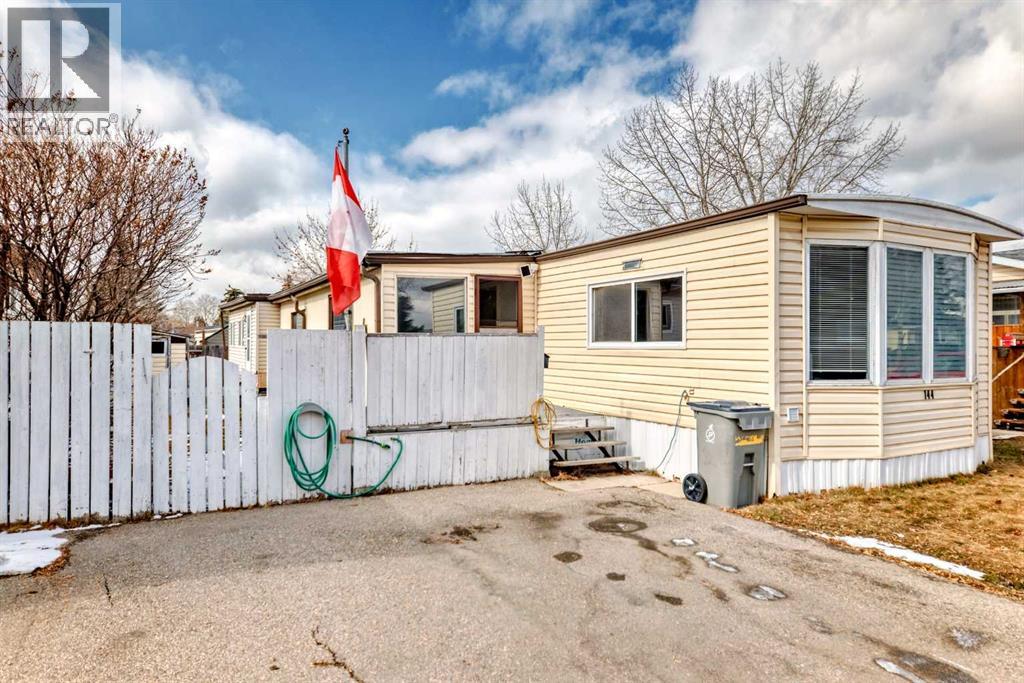144, 6724 17 Avenue SE, Calgary, Alberta