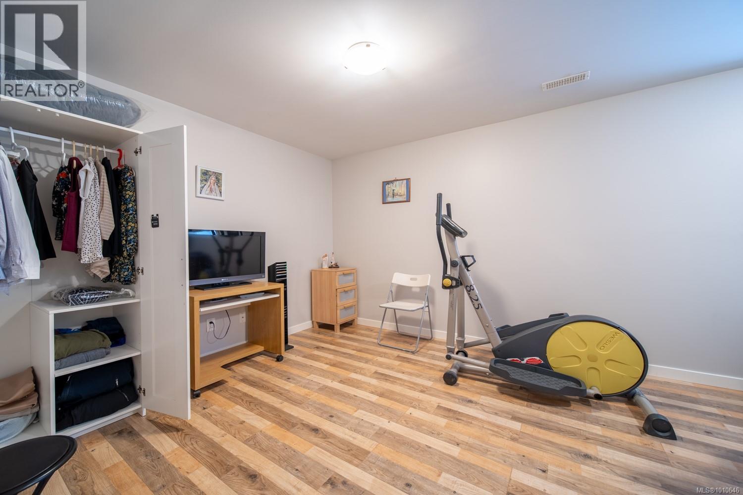 Photo 32 of 6193 Washington Way, Nanaimo BC