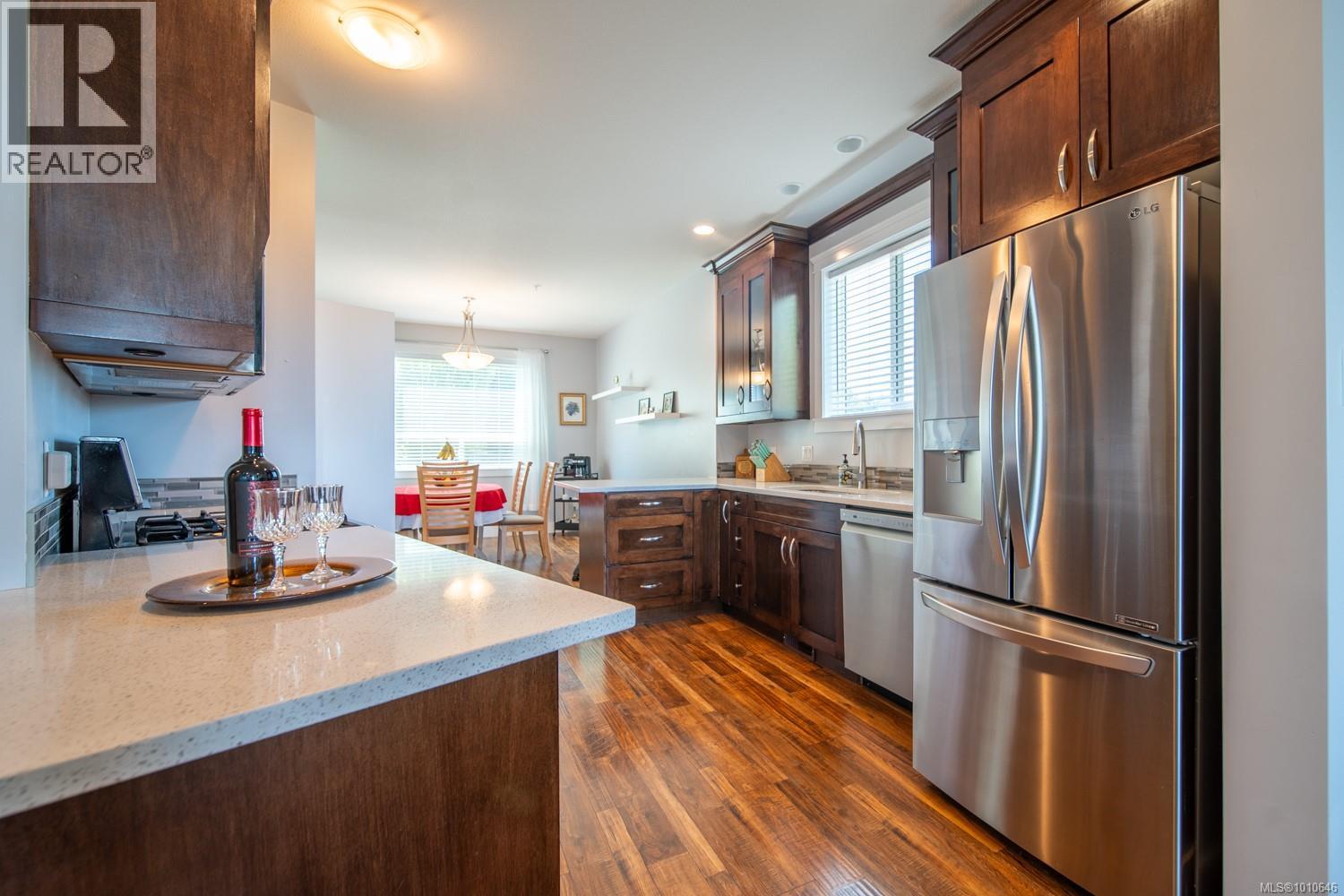 Photo 12 of 6193 Washington Way, Nanaimo BC