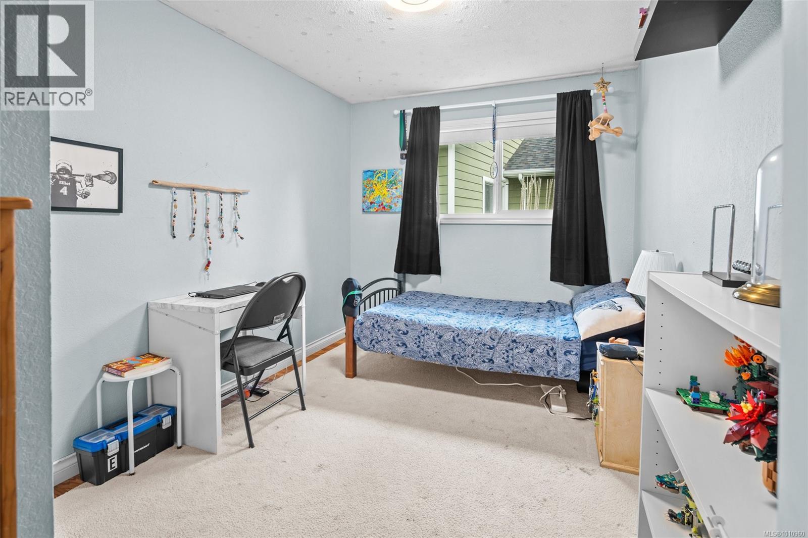 Photo 12 of 4518 Hughes Rd, Saanich BC