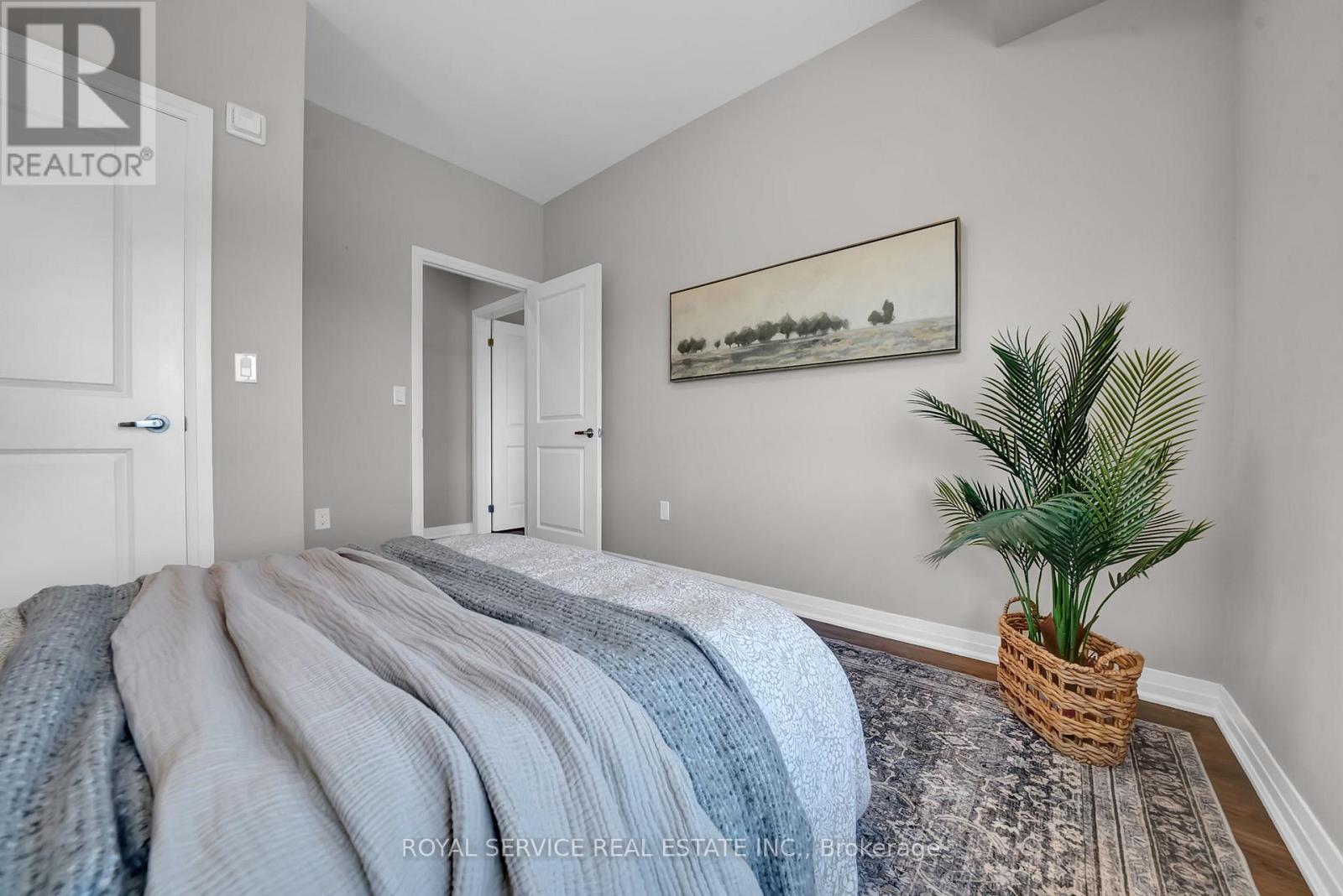 Photo 5 of 404 65 Shipway Avenue, Clarington ON