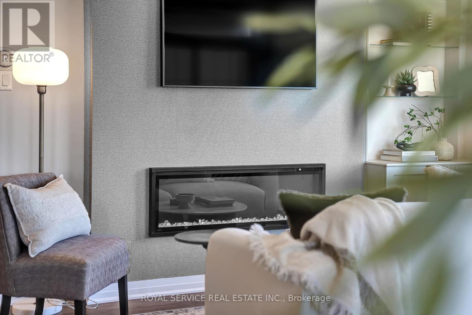 Photo 2 of 404 65 Shipway Avenue, Clarington ON