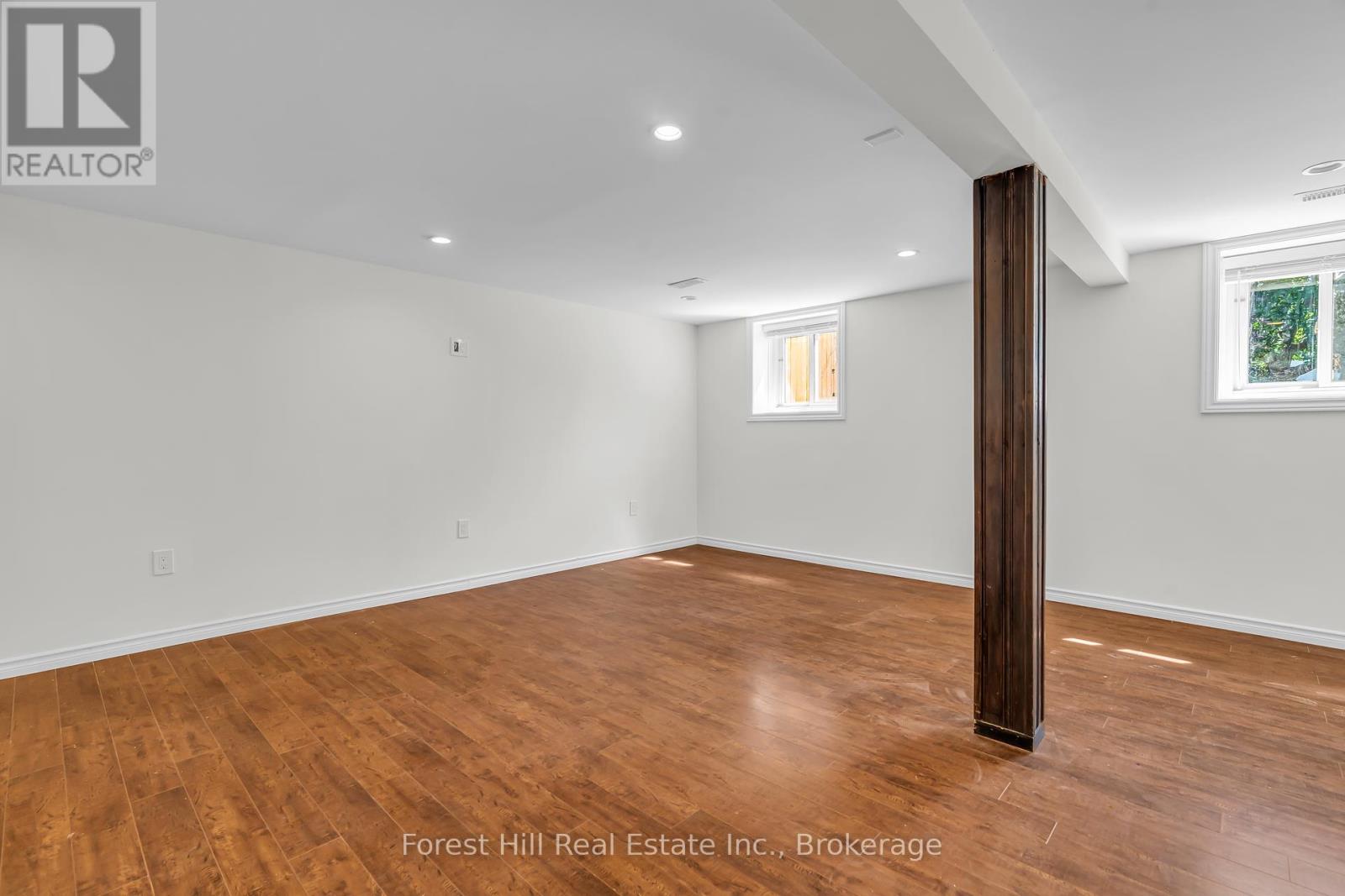 Photo 6 of 15 Homestead Place, Kitchener ON