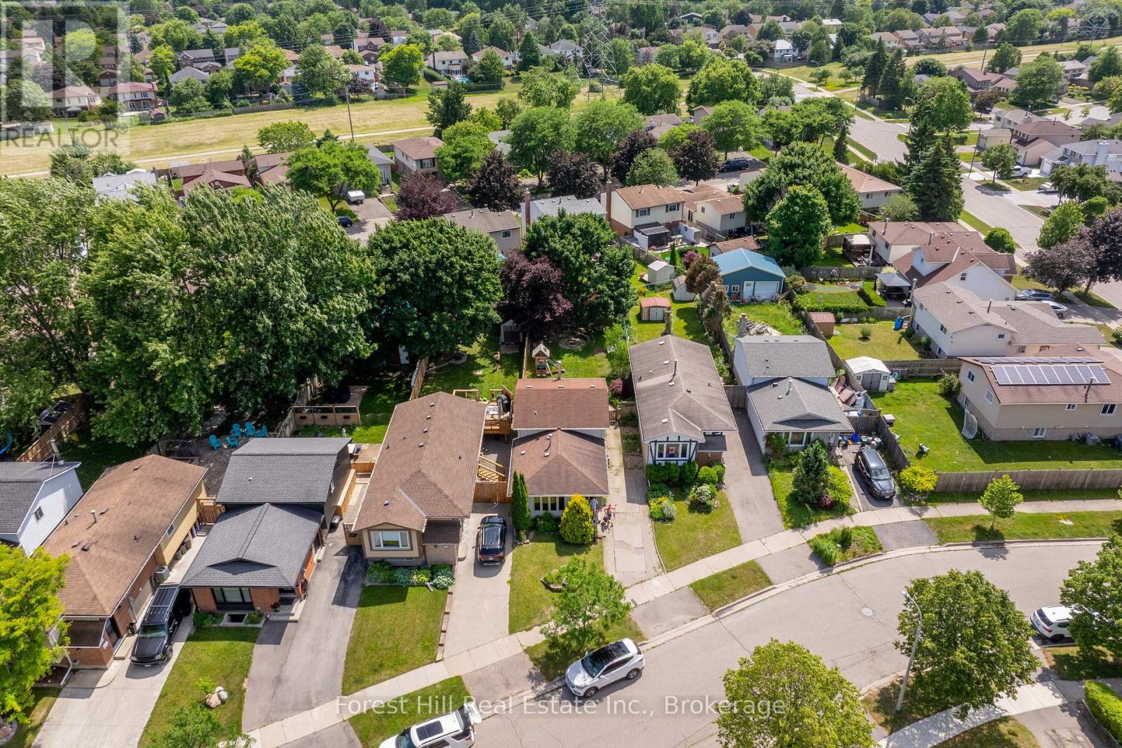 Photo 34 of 15 Homestead Place, Kitchener ON