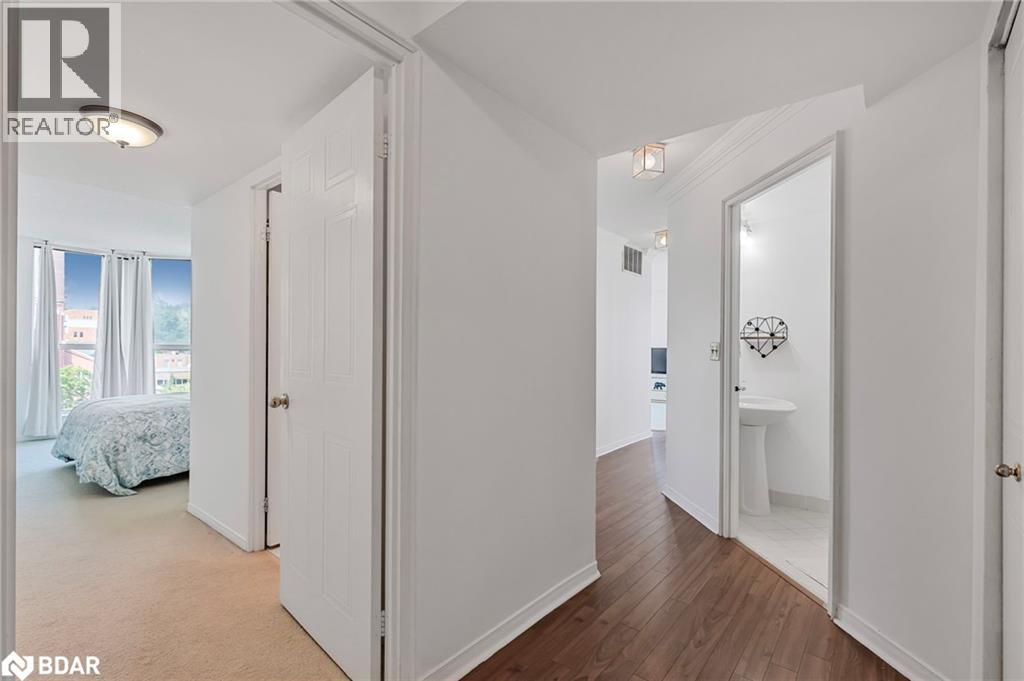 Photo 11 of 150 Dunlop Street E Unit 811, Barrie ON