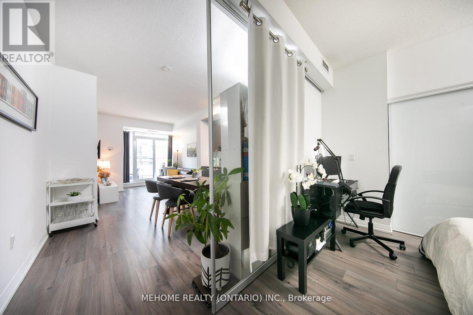 Photo 14 of 207 50 Ann Oreilly Road, Toronto ON