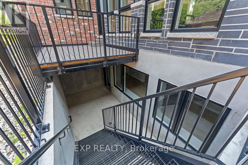 Photo 45 of 261 Dovercourt Avenue, Ottawa ON