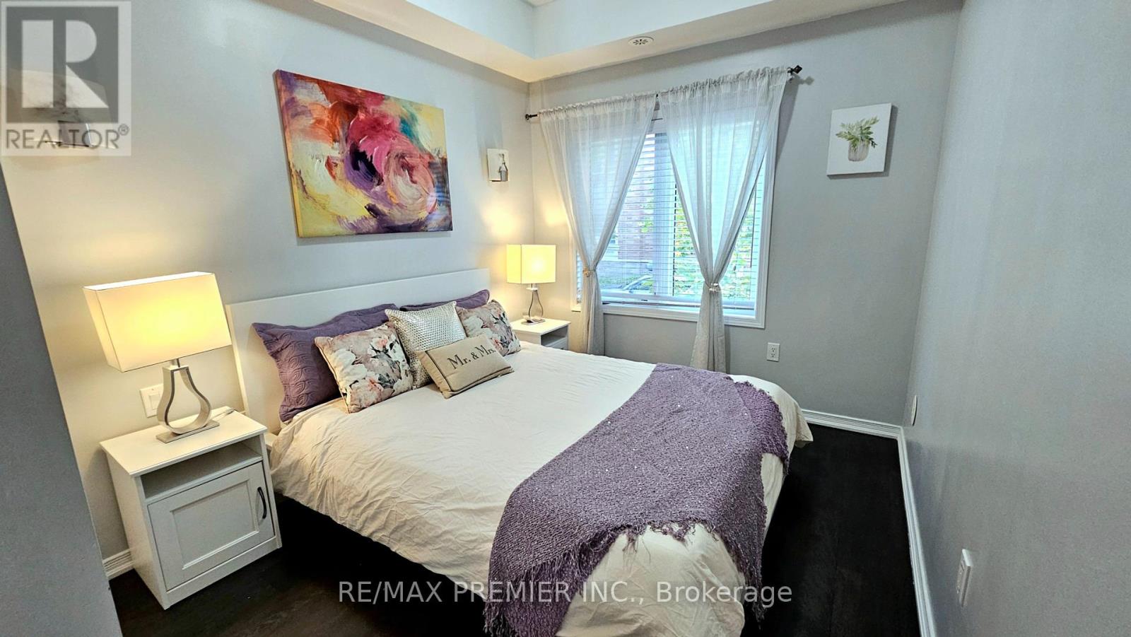 Photo 22 of 272 19 Coneflower Crescent, Toronto ON