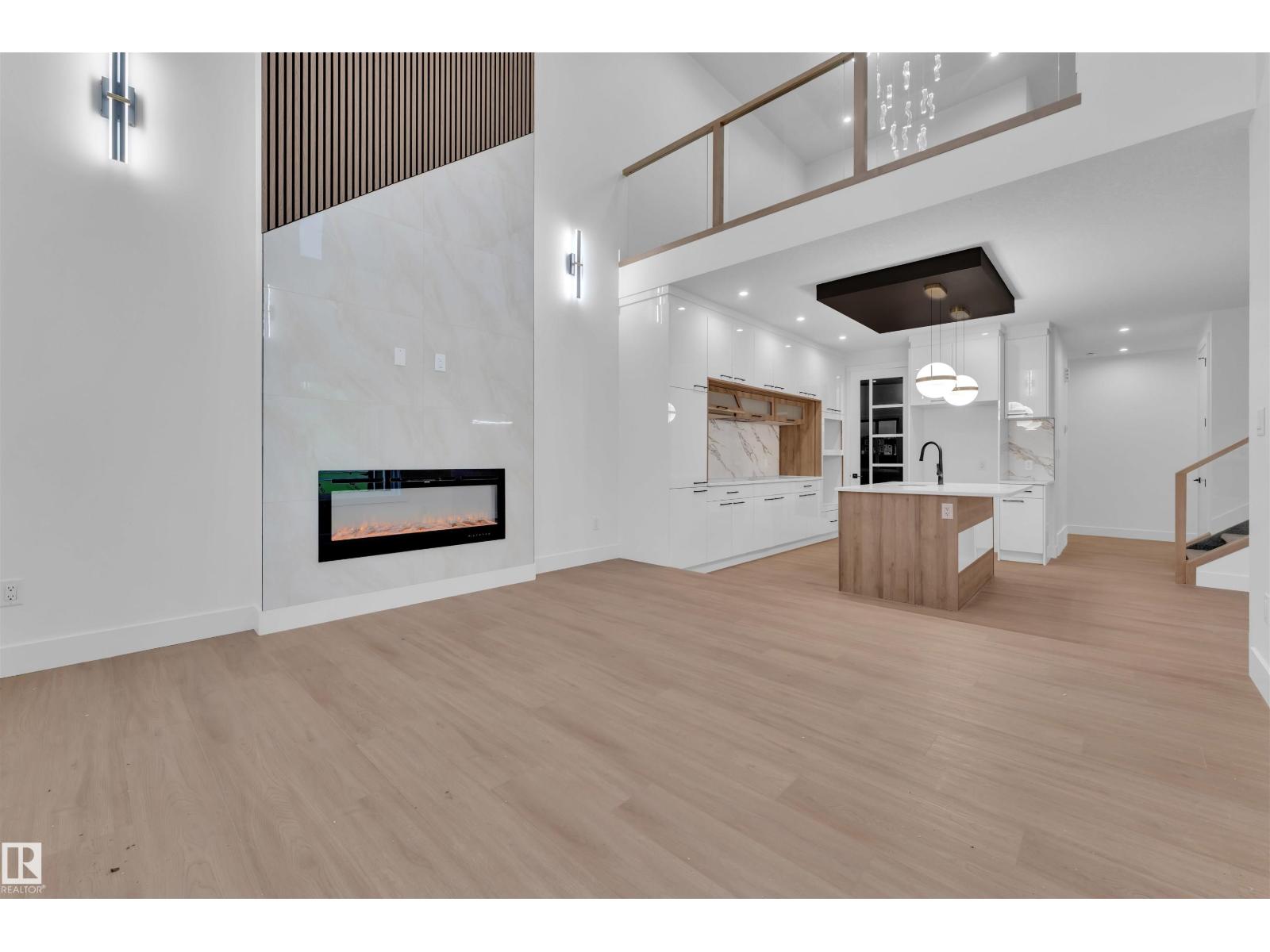 Photo 11 of 119 28 St Sw, Edmonton AB
