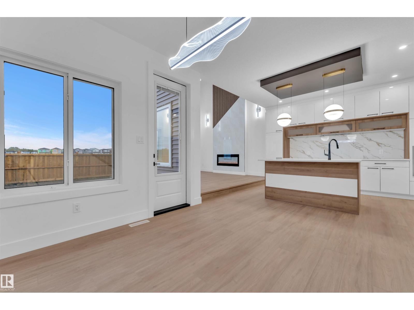 Photo 30 of 119 28 St Sw, Edmonton AB