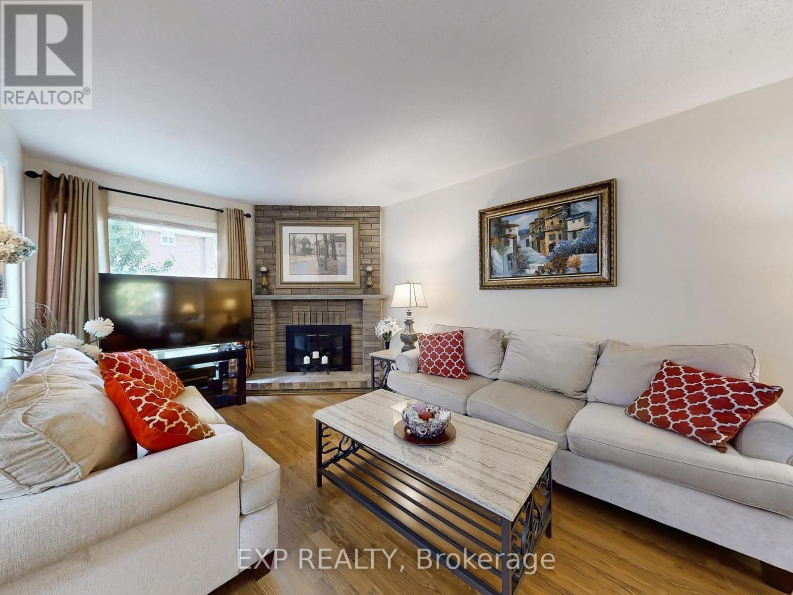 Photo 10 of 12 Ventris Drive, Ajax ON