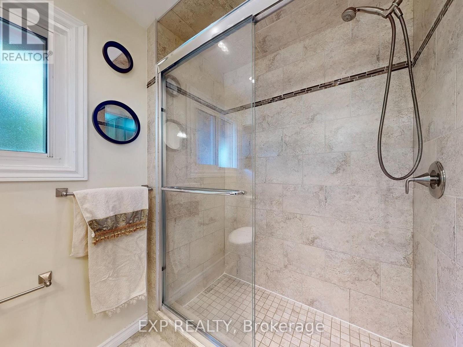 Photo 21 of 12 Ventris Drive, Ajax ON