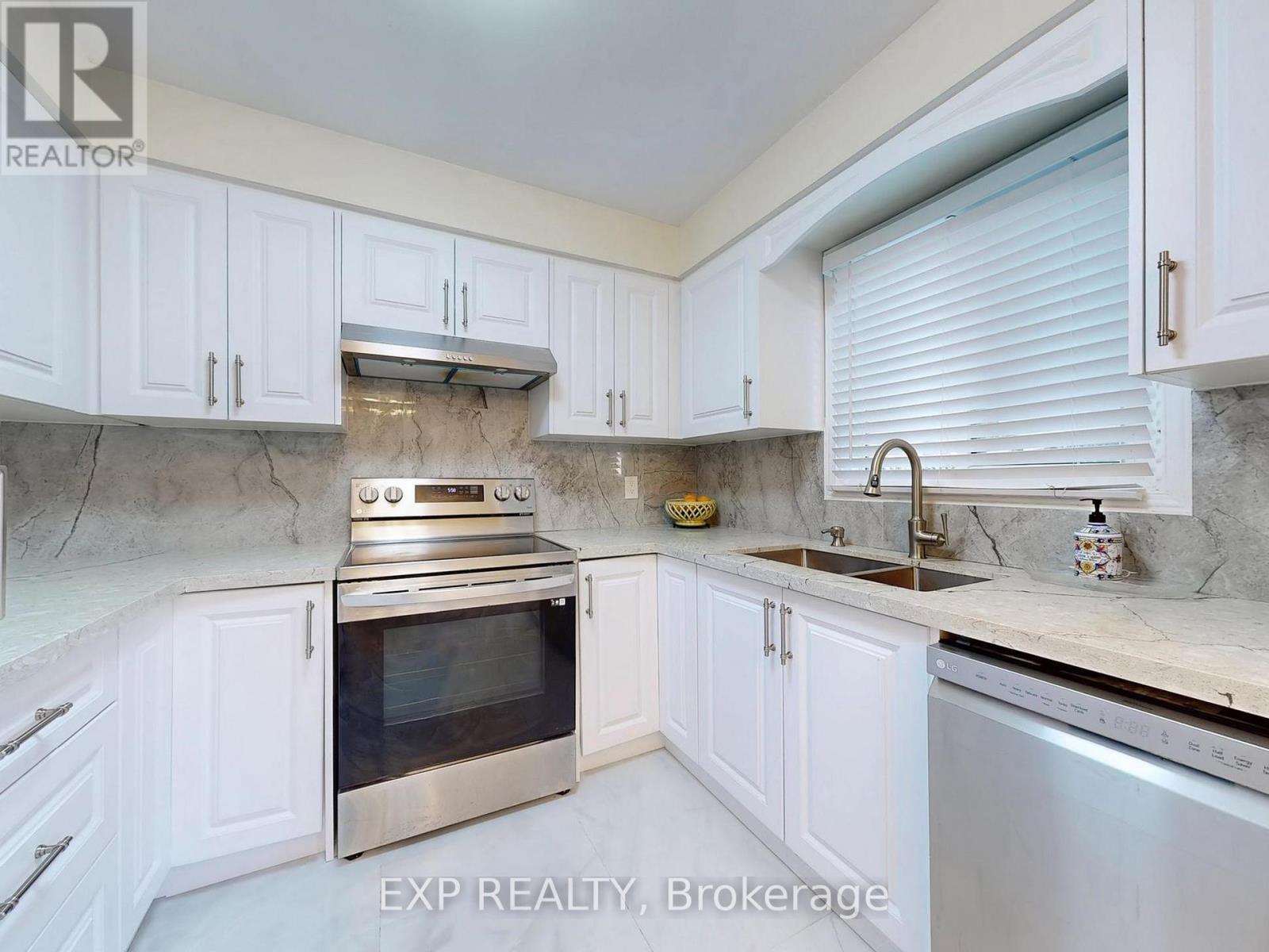 Photo 14 of 12 Ventris Drive, Ajax ON