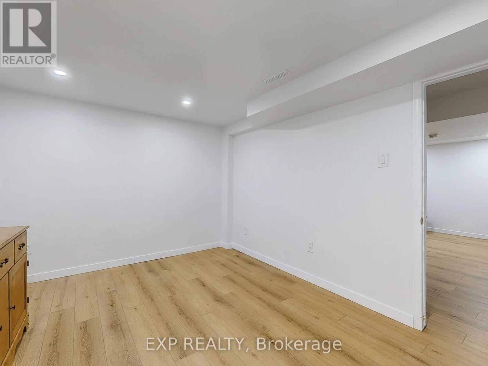 Photo 35 of 12 Ventris Drive, Ajax ON