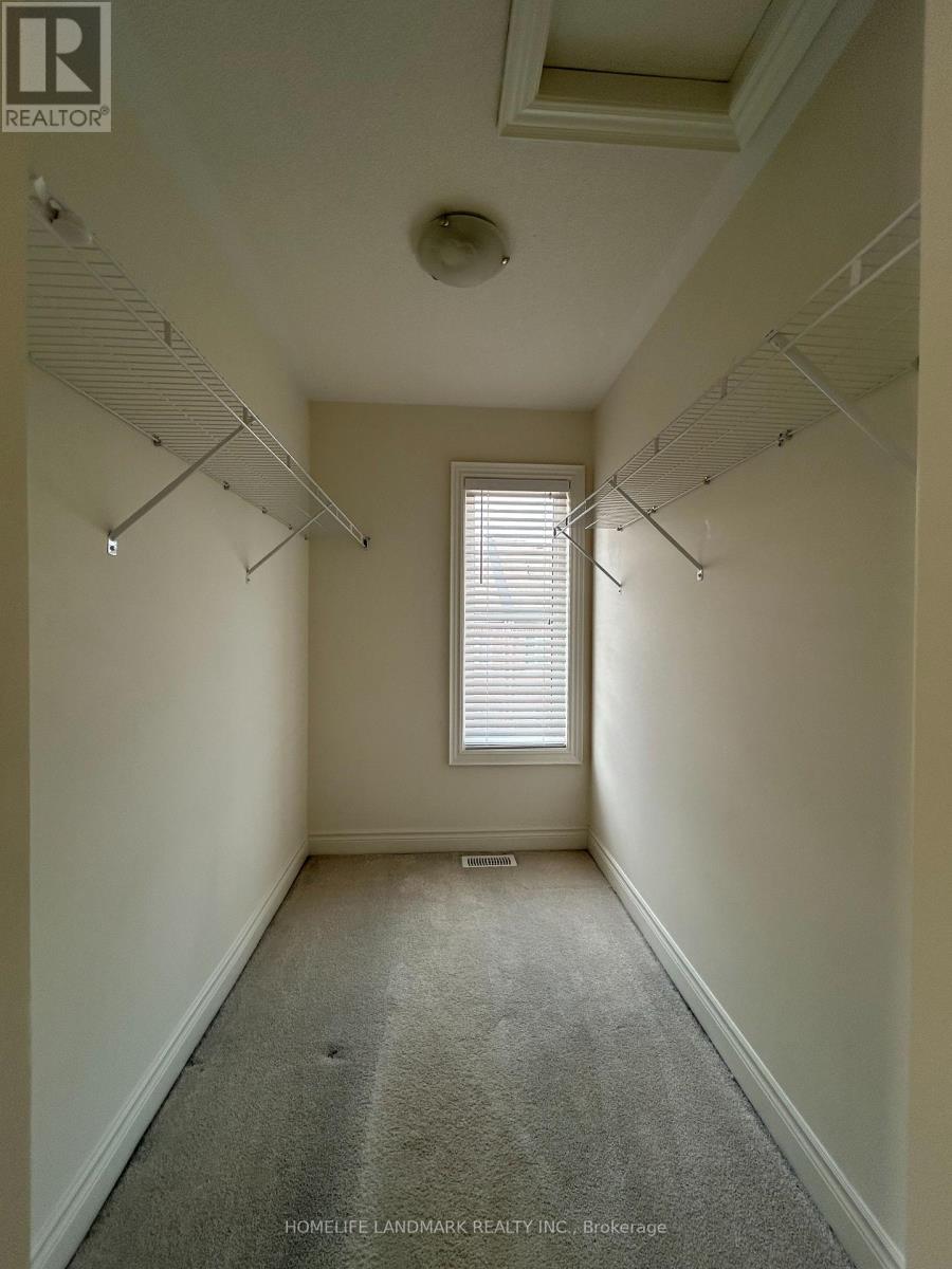 Photo 32 of 3 Temple Manor Road, Brampton ON