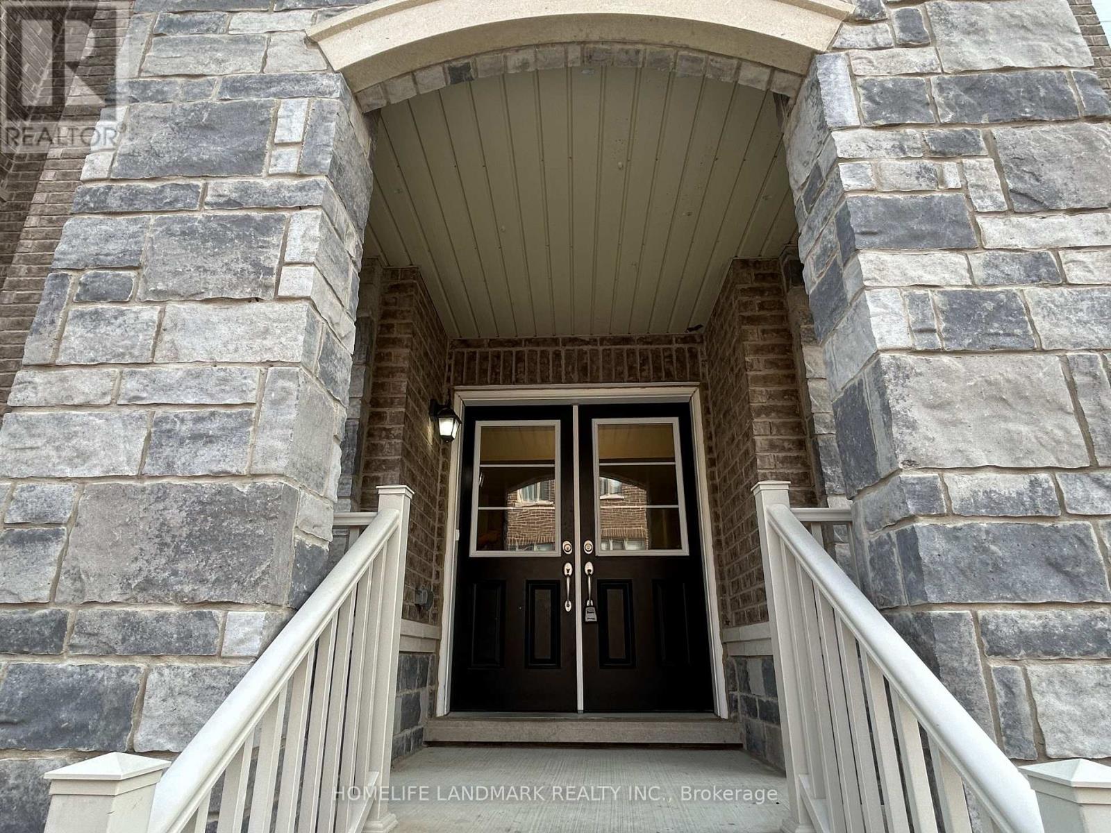 Photo 5 of 3 Temple Manor Road, Brampton ON