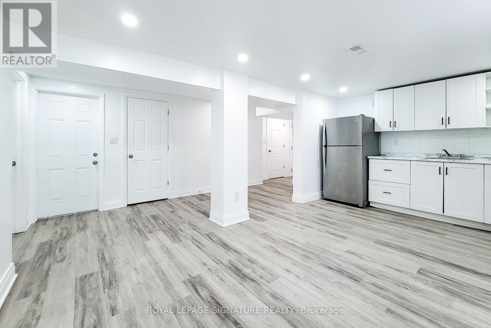 Photo 5 of 265 West 19th Street, Hamilton ON
