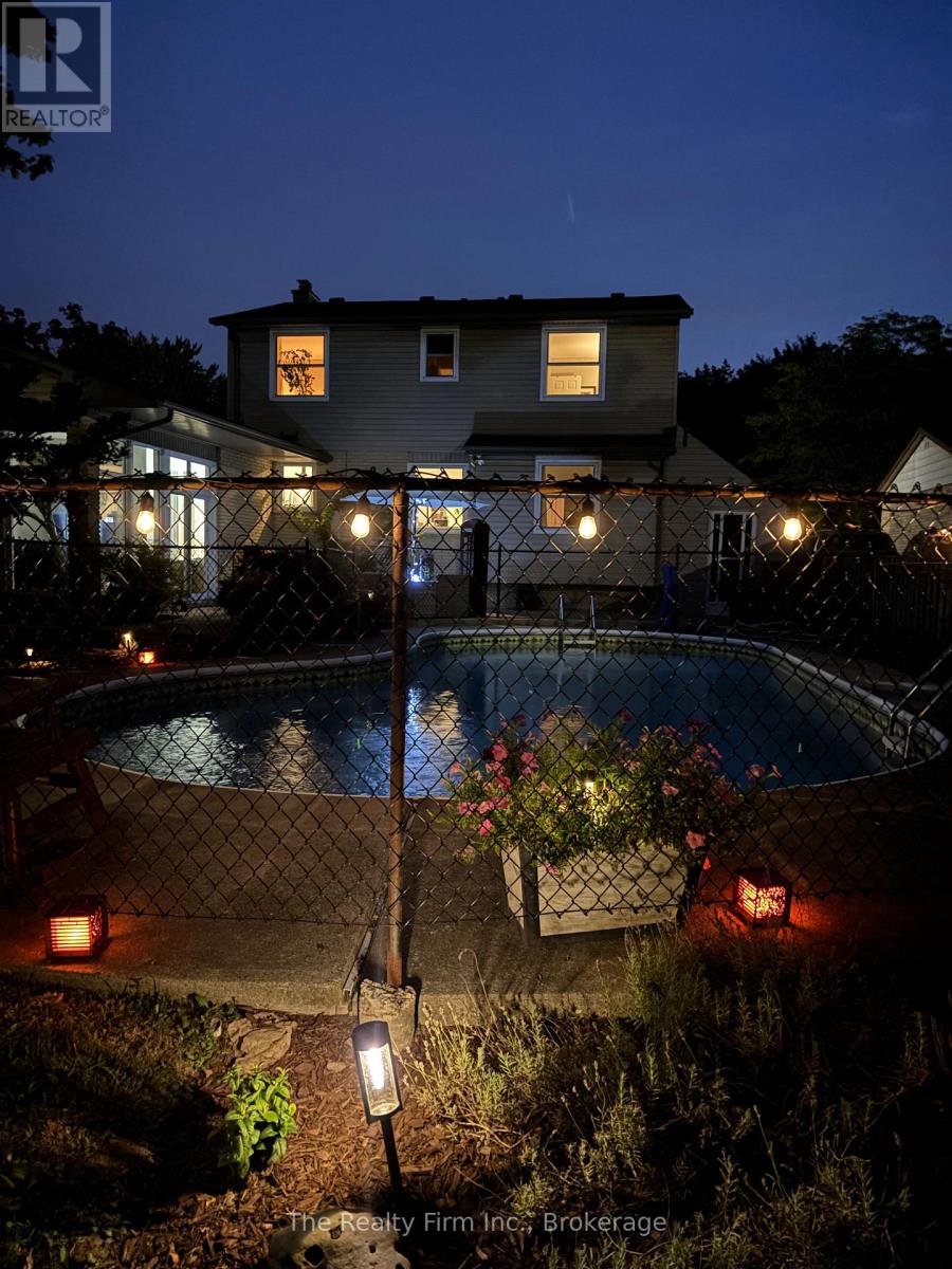 Photo 46 of 1208 Guildwood Boulevard, London North ON