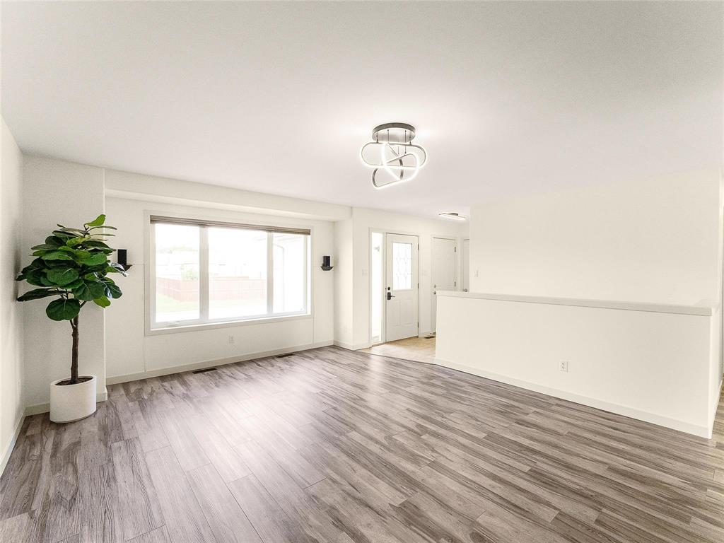Photo 27 of 38 Woodridge Drive, Beausejour MB