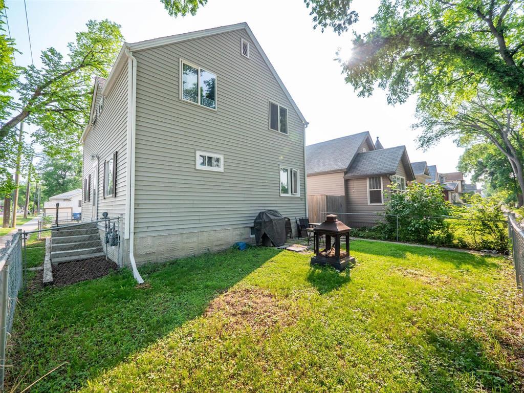 Photo 2 of 61 Noble Avenue, Winnipeg MB