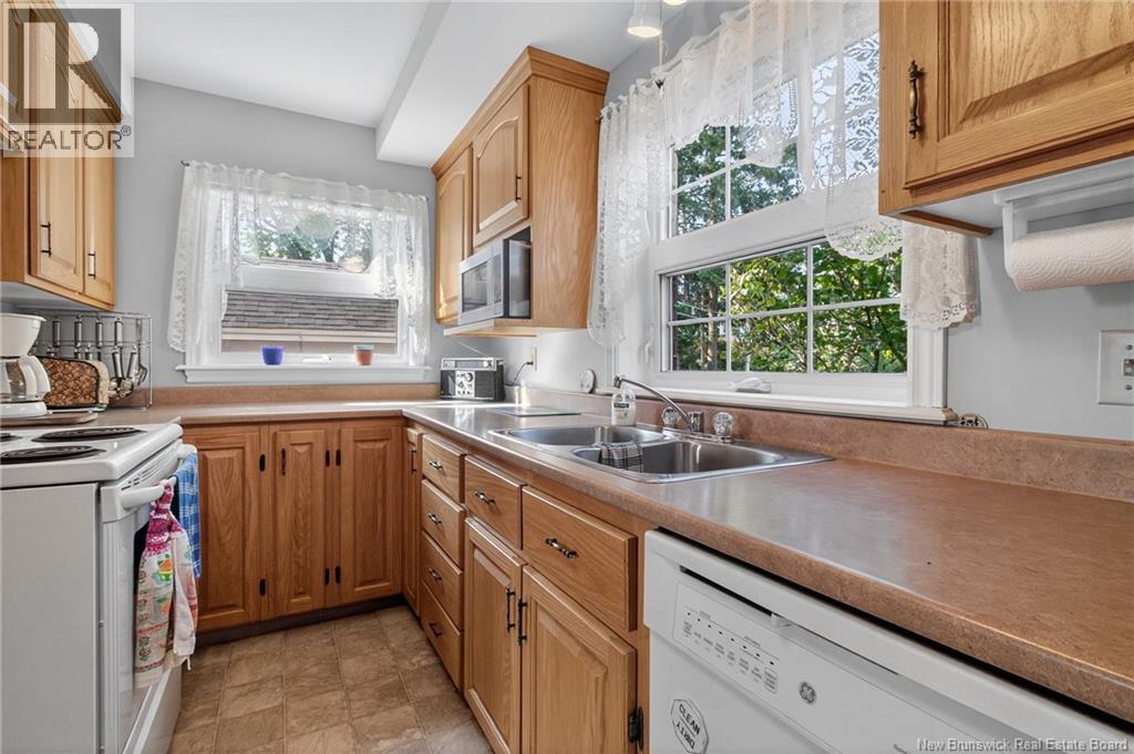 Photo 10 of 206 Mclaughlin Drive, Moncton NB