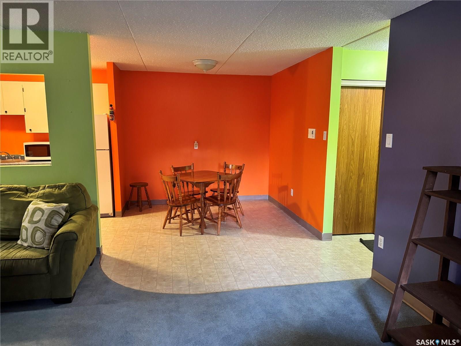 Photo 3 of 204 463 Pendygrasse Road, Saskatoon SK