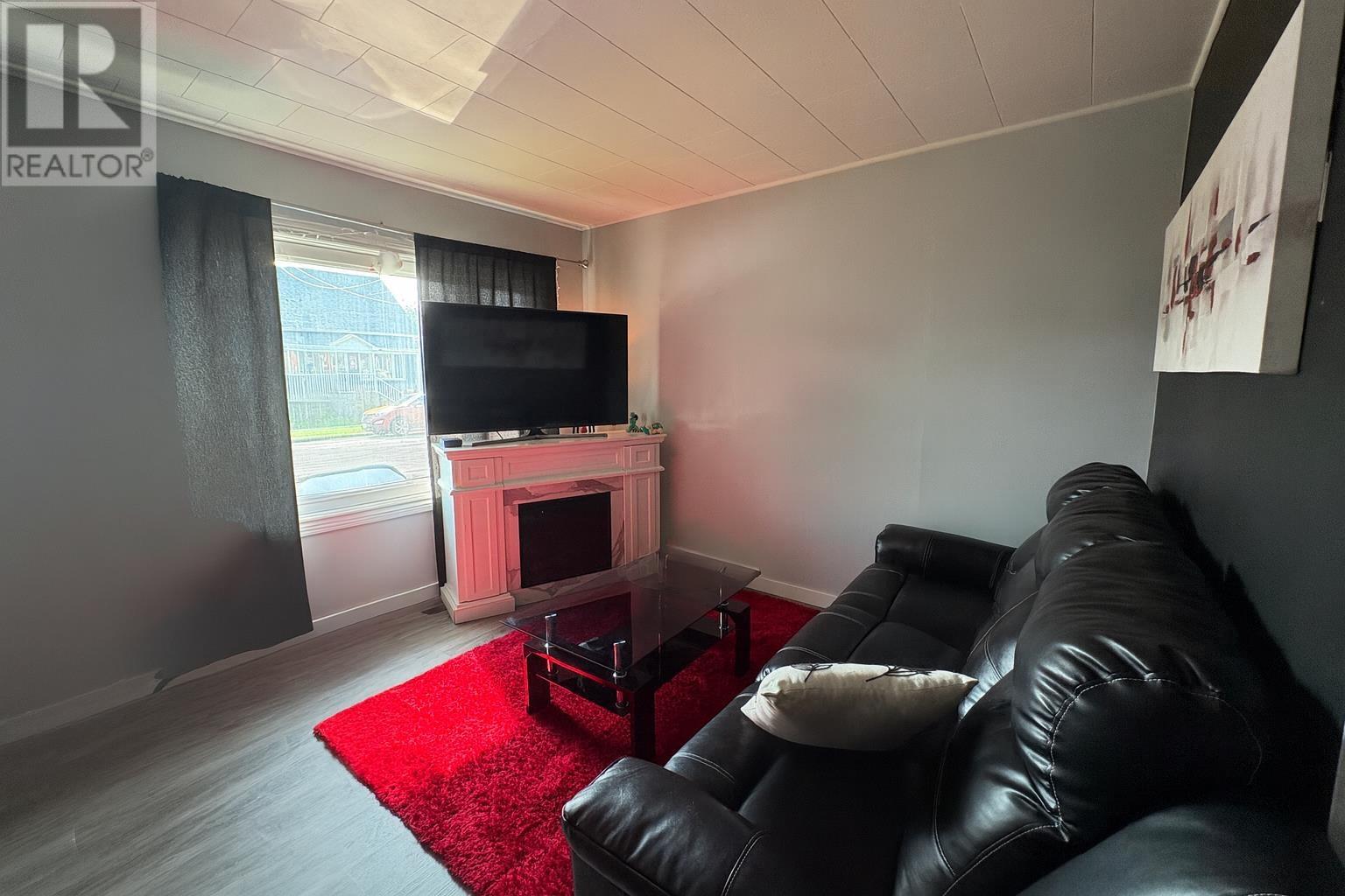 Photo 1 of 229 Glasgow Ave, Sault Ste Marie ON