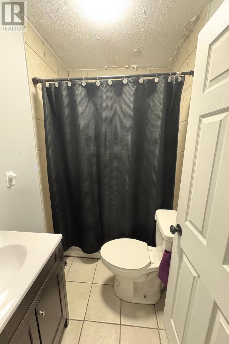 Photo 4 of 229 Glasgow Ave, Sault Ste Marie ON