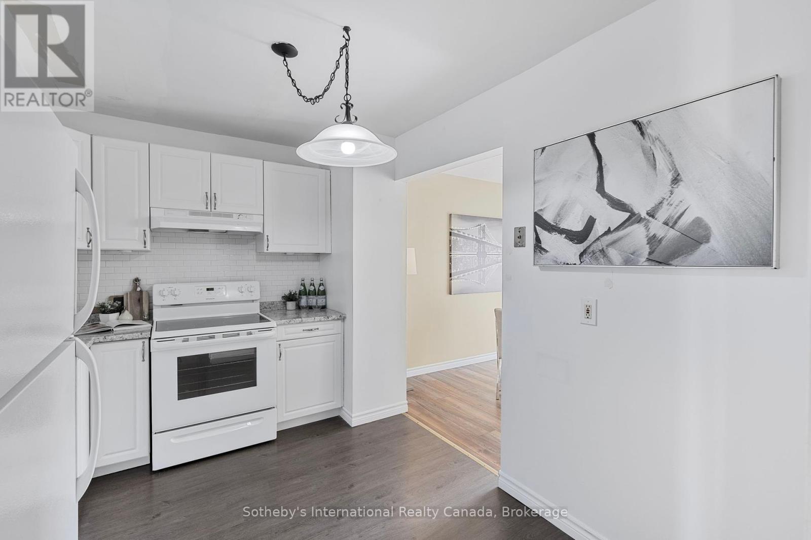 Photo 24 of 26 Christie Crescent, Barrie ON