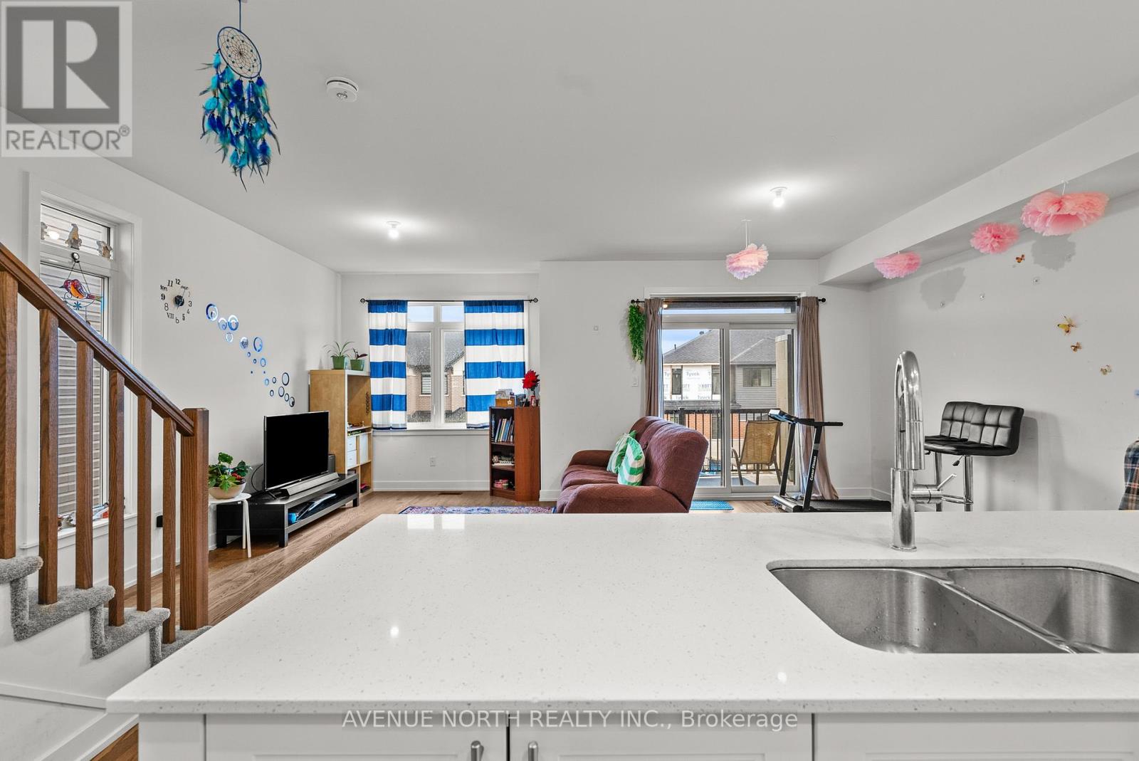 Photo 11 of 870 Anciano Crescent, Ottawa ON