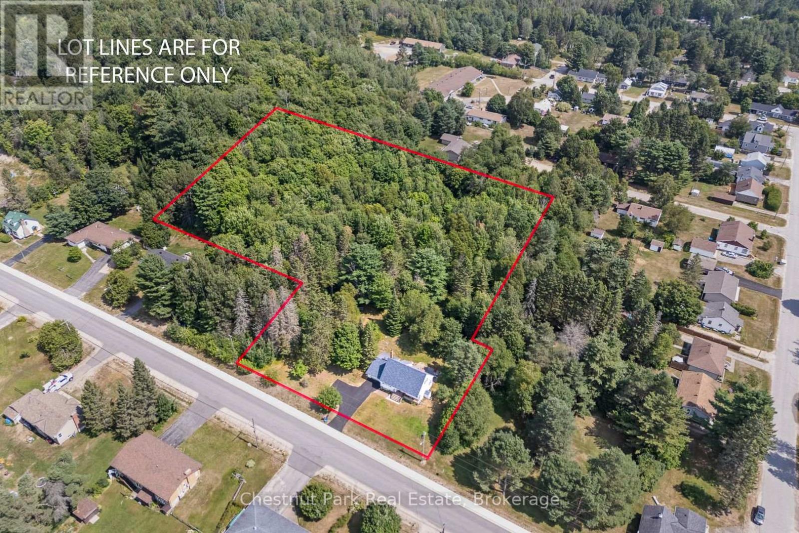 Photo 4 of 25 Eagle Lake Road, South River ON