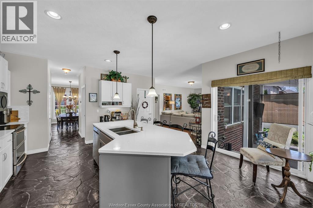 Photo 10 of 1210 Monty Avenue, Lasalle ON