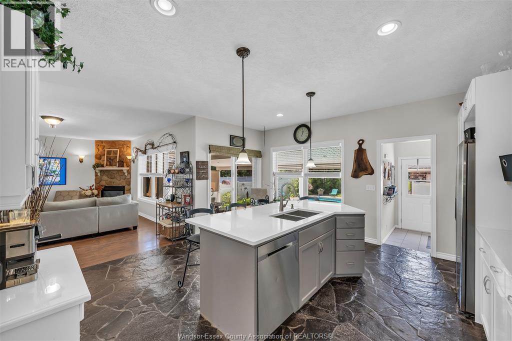 Photo 11 of 1210 Monty Avenue, Lasalle ON