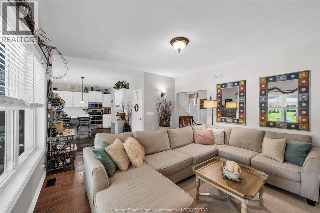 Photo 13 of 1210 Monty Avenue, Lasalle ON