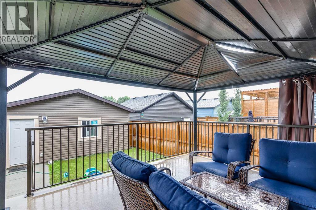 Photo 24 of 1037 Chinook Gate Heath Sw, Airdrie AB