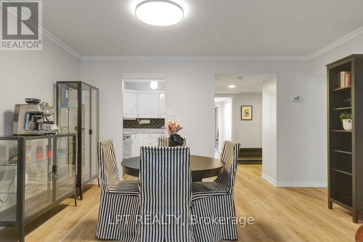 Photo 17 of Ph 3 18 Nepean Street, Ottawa ON
