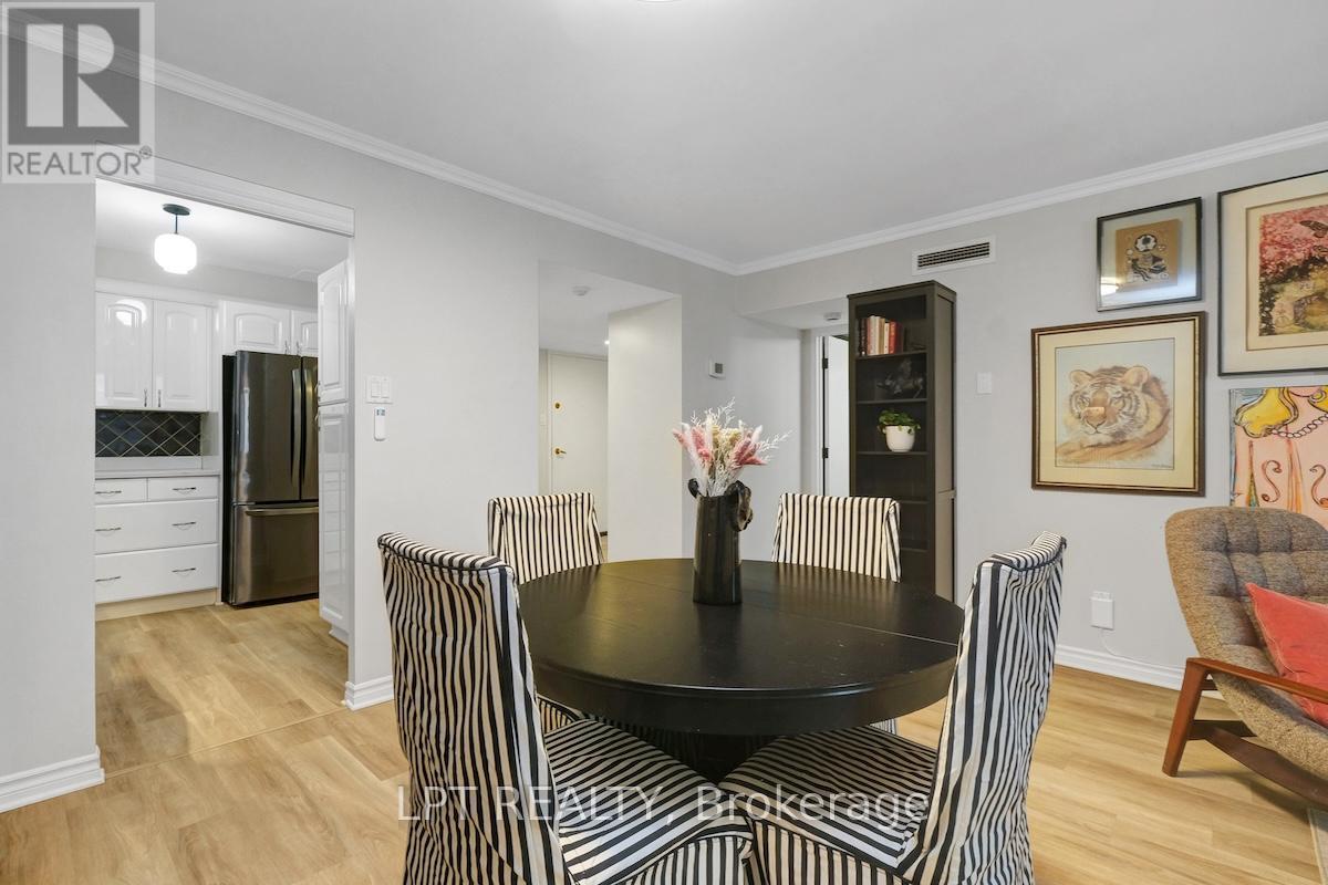 Photo 5 of Ph 3 18 Nepean Street, Ottawa ON