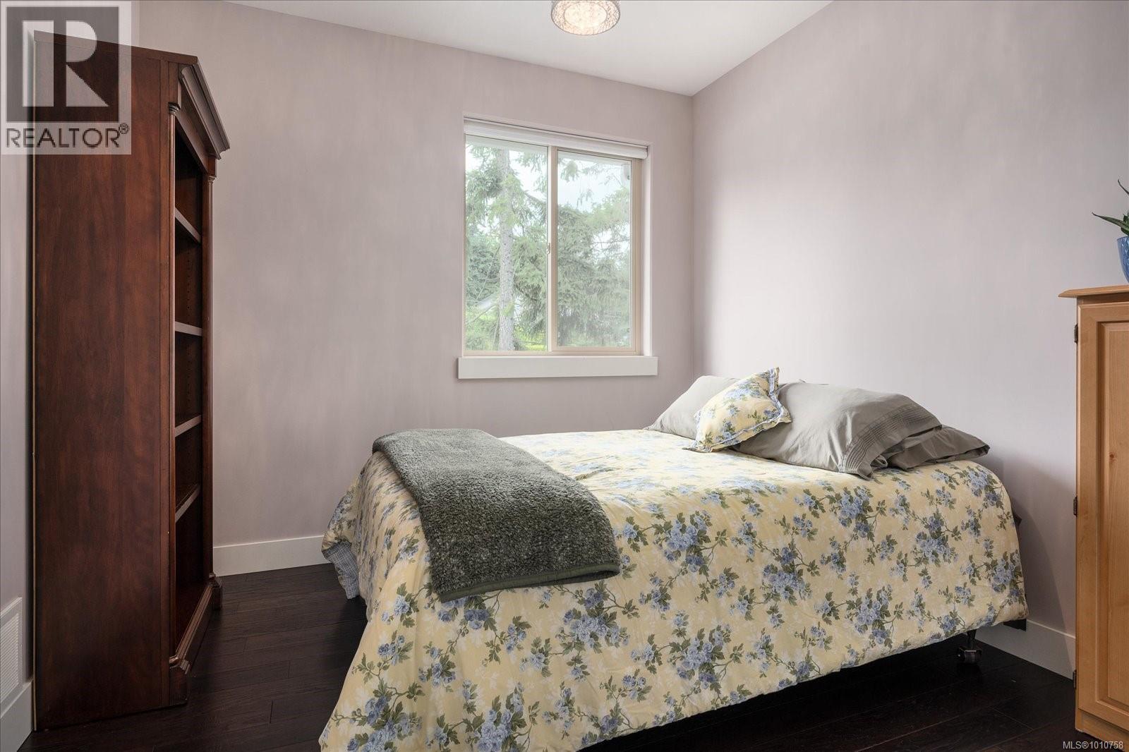Photo 12 of 372 Cariboo Dr, Nanaimo BC