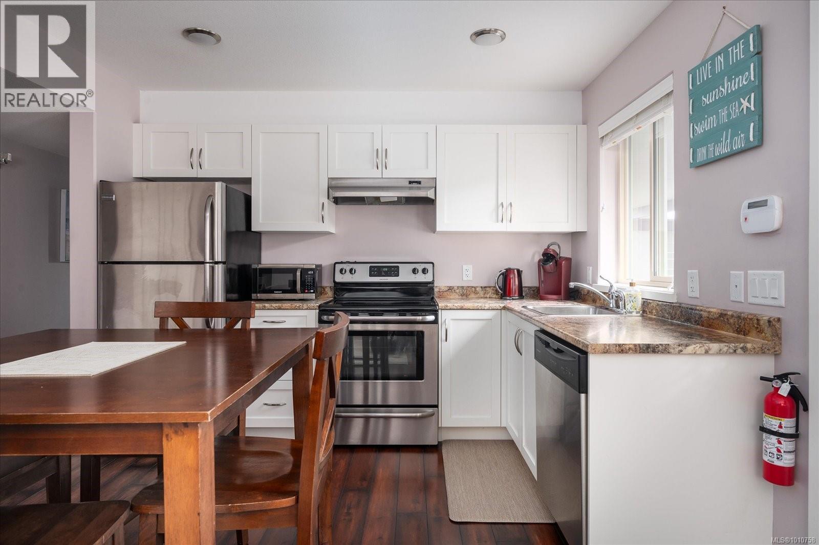 Photo 19 of 372 Cariboo Dr, Nanaimo BC