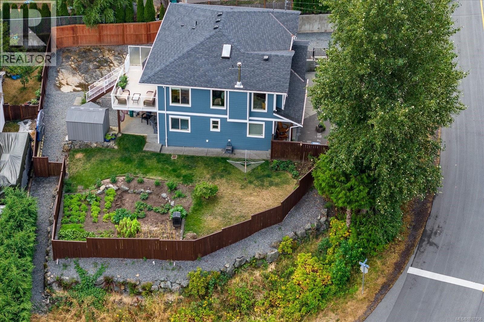 Photo 34 of 372 Cariboo Dr, Nanaimo BC