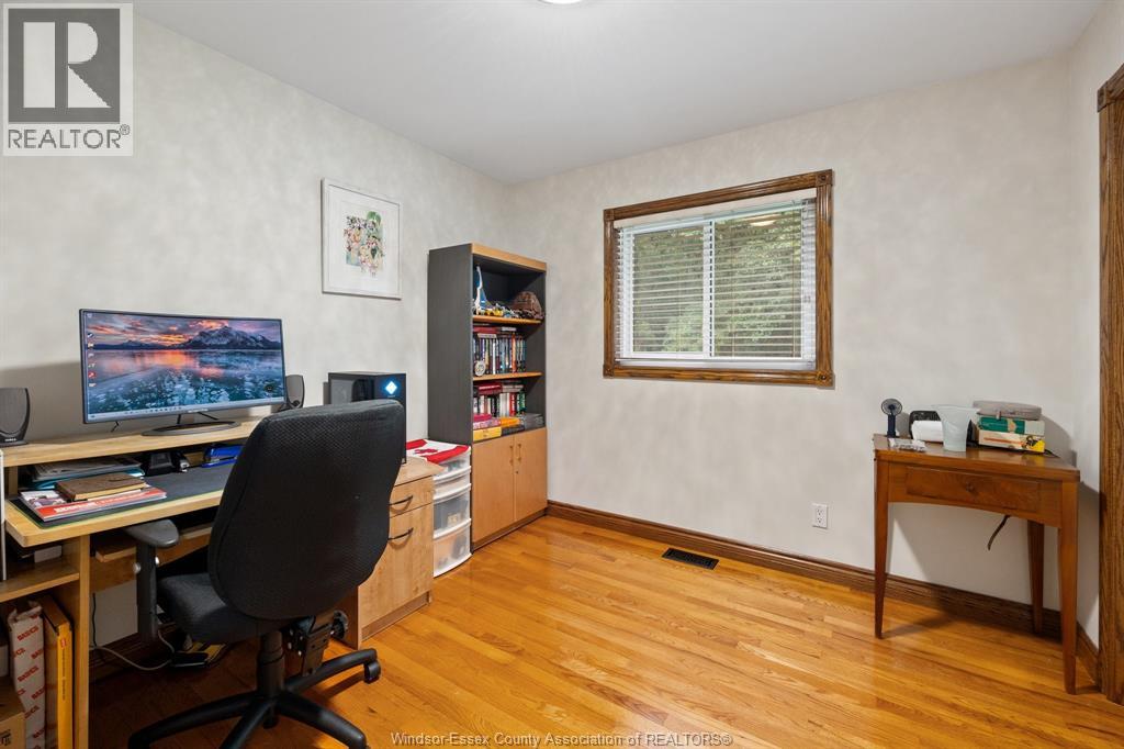Photo 13 of 2188 Amy Lynn Park, Windsor ON