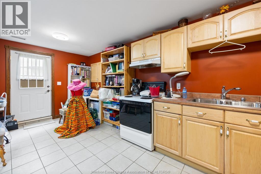 Photo 31 of 2188 Amy Lynn Park, Windsor ON