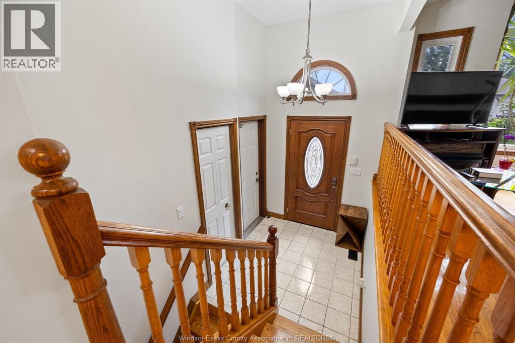 Photo 10 of 2188 Amy Lynn Park, Windsor ON
