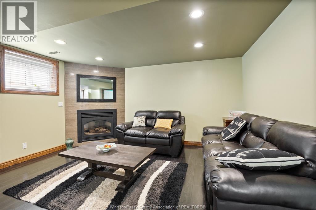 Photo 26 of 2188 Amy Lynn Park, Windsor ON