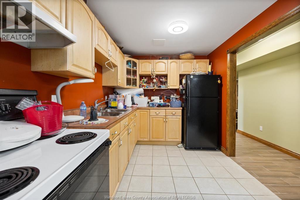 Photo 32 of 2188 Amy Lynn Park, Windsor ON
