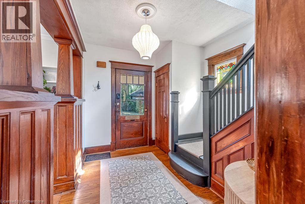 Photo 21 of 47 Eagle Avenue, Brantford ON